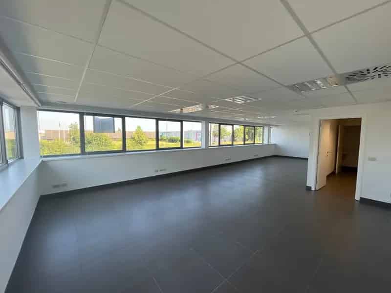 Kantoorruimte te Huur Huise N60