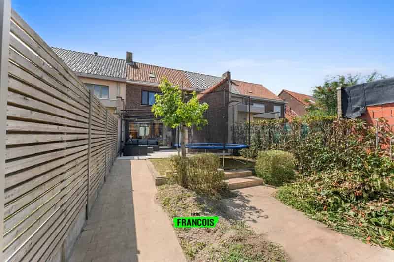 Instapklare gezinswoning te koop in Zulte