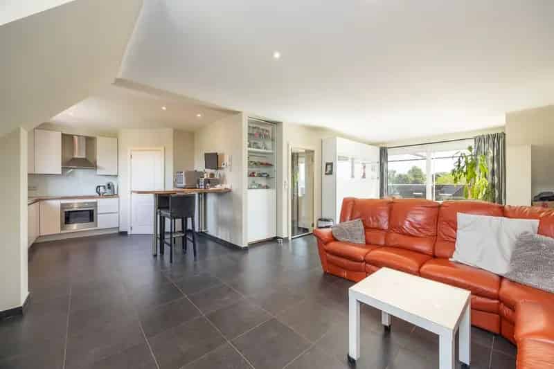 Dakappartement met groot terras te koop