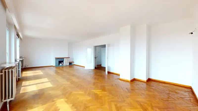 Penthouse te Woluwe-Saint-Lambert 2 slaapkamers  Terras 30m²