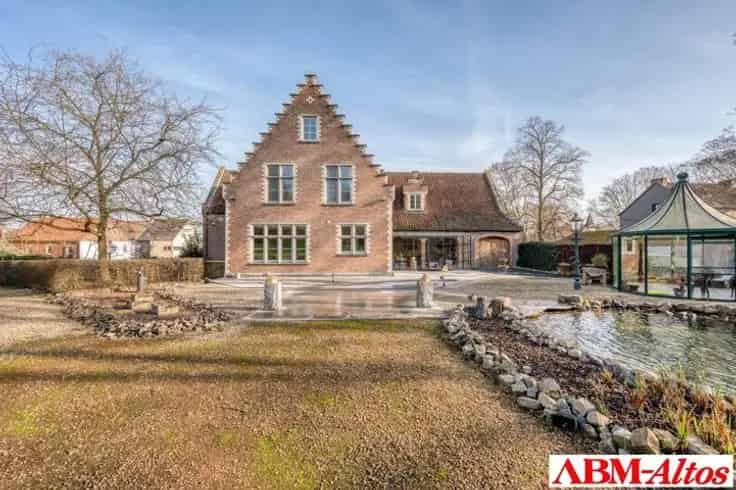 Villa te Koop Lubbeek: Wonen en Werken Gecombineerd