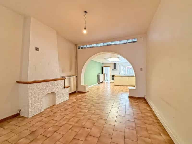 Instapklare Rijwoning Garage Zonnige Tuin Marktplein 157m2