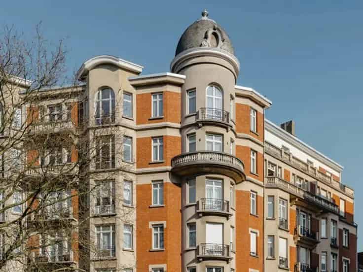 Appartement te Koop Etterbeek Montgomery 335m2
