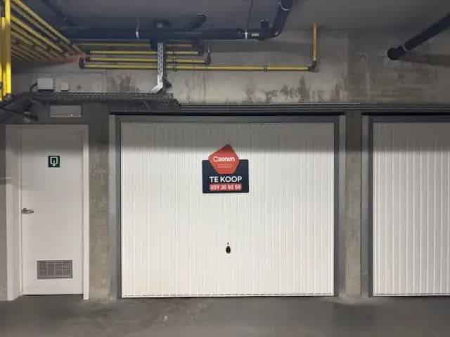Garagebox Middelkerke Centraal Gelegen