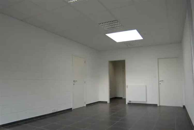 RECENTE KANTOREN VAN 90M²