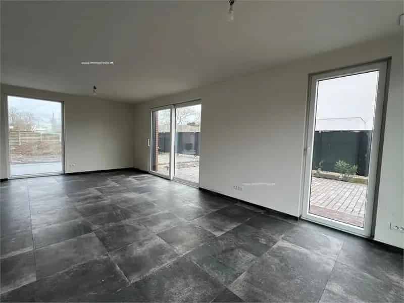 Huis te huur Zwevezele 3 slaapkamers grote tuin
