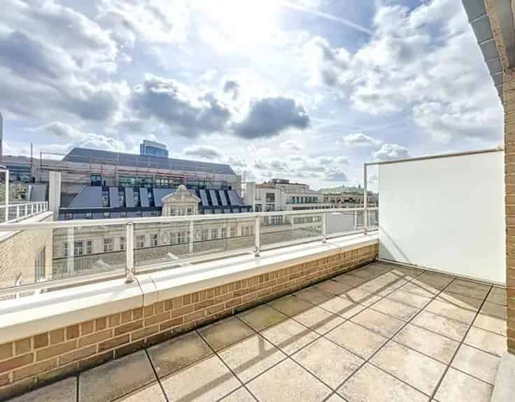 Duplex 2 slaapkamers Terras Te Koop