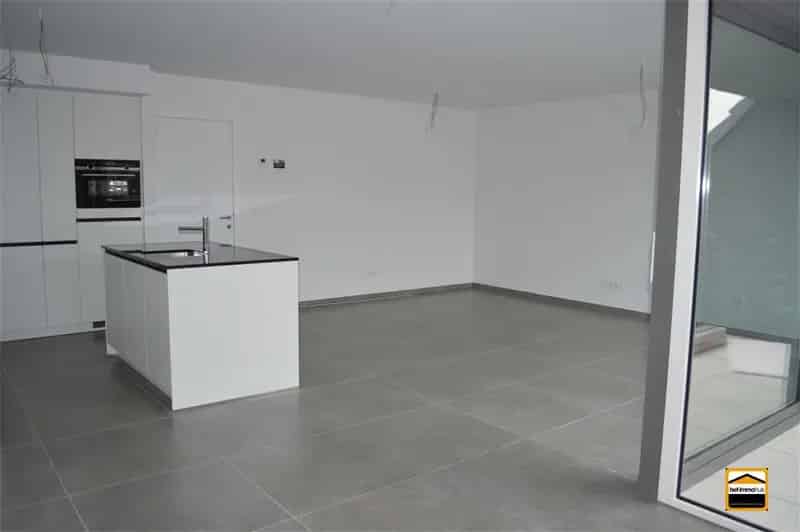 Appartement te huur Diepenbeek 3 slaapkamers ruim terras
