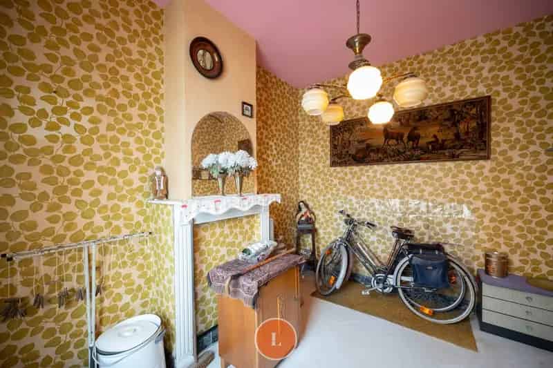 Te renoveren woning 3 slaapkamers garagebox Menen