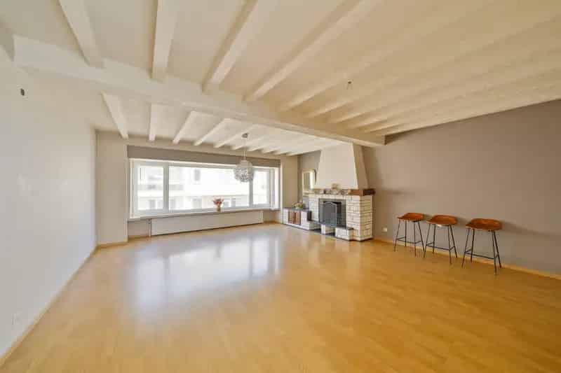 Ruim Appartement te Koop Oostende 4 slaapkamers 2 terrassen Garage