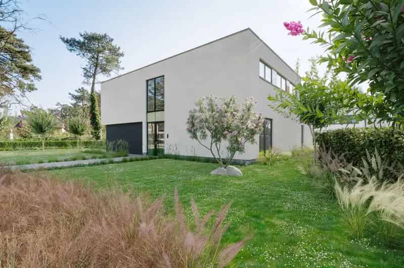 Nieuwbouw woning 375m² te koop