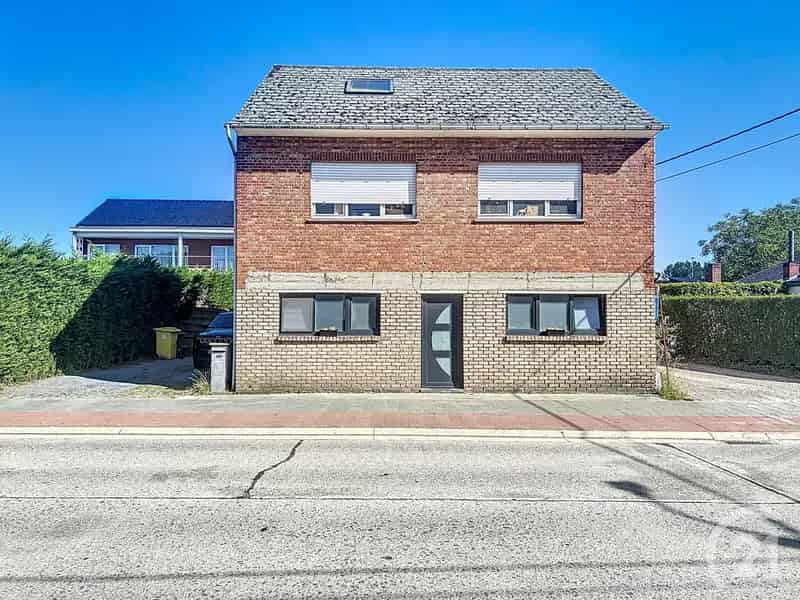 Huis te koop Heist-op-den-Berg met ruim bijgebouw