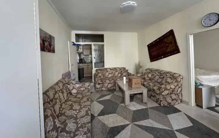 Appartementenblok Te Koop 3 Units Nabij Openbaar Vervoer