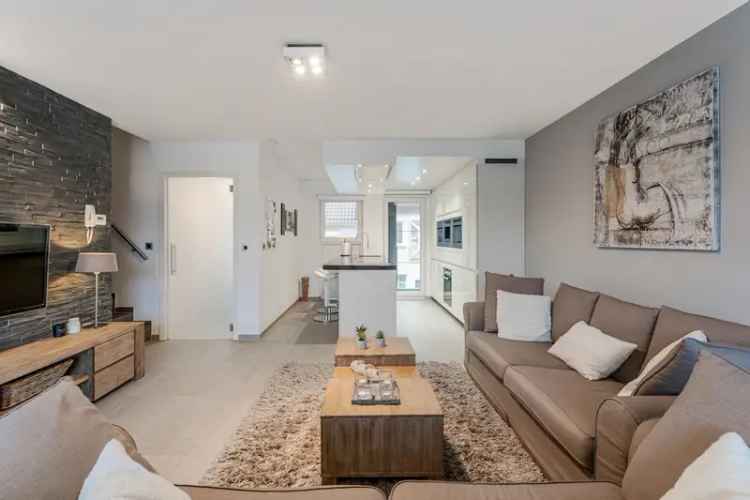 Appartement te Huur Heusden-Zolder 145m2 3 slaapkamers Terras