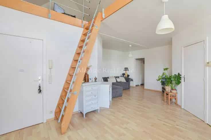 Duplex Appartement te Koop 81m² Nabij Winkels en Scholen