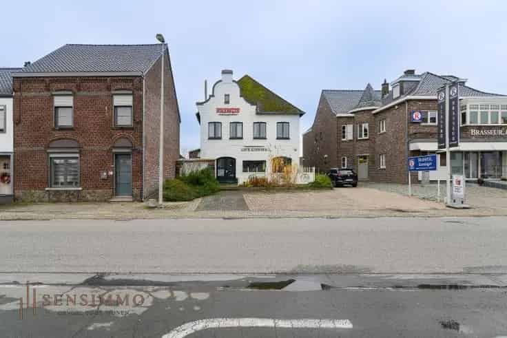 Huis Te Koop Opgrimbie: Handelshuis met Woongedeelte