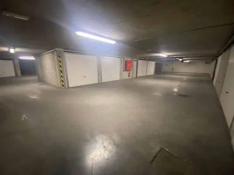 RES Long Beach Gesloten Garagebox