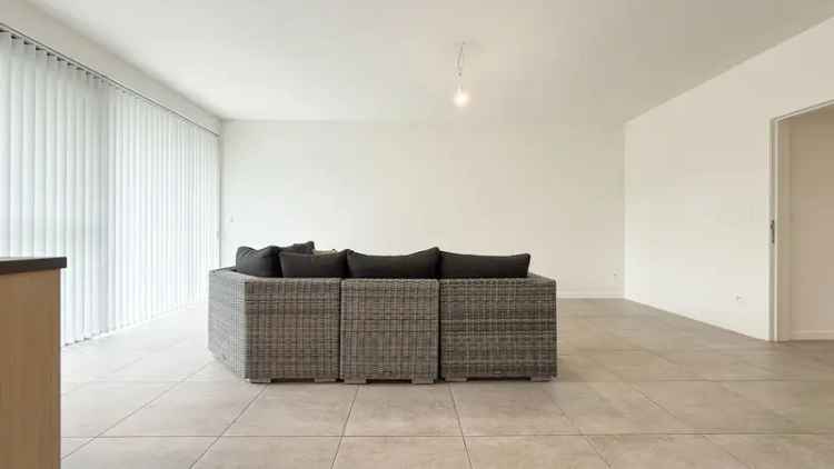Recent gelijkvloers appartement met tuin te Heusden
