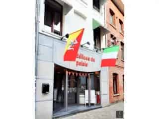 Handelspand te Koop Binche 76m² Horeca Geschikt