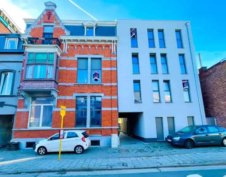 Appartementsblok Te Koop 8 Woonunits