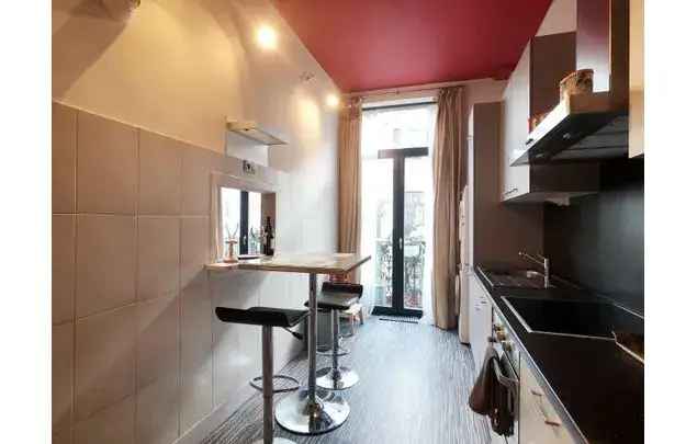 Huur 1 slaapkamer appartement van 95 m² in Brussels