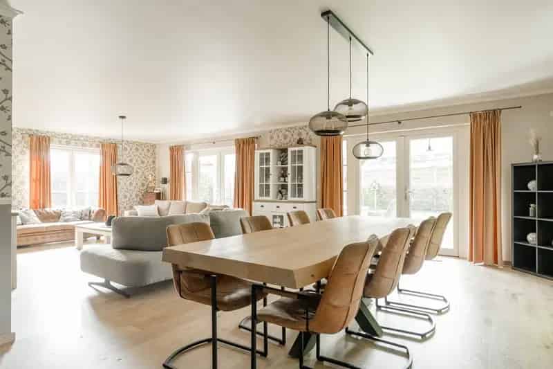 4 Slaapkamer woning nabij centrum