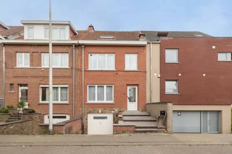 Huis te huur 3 slaapkamers nabij scholen