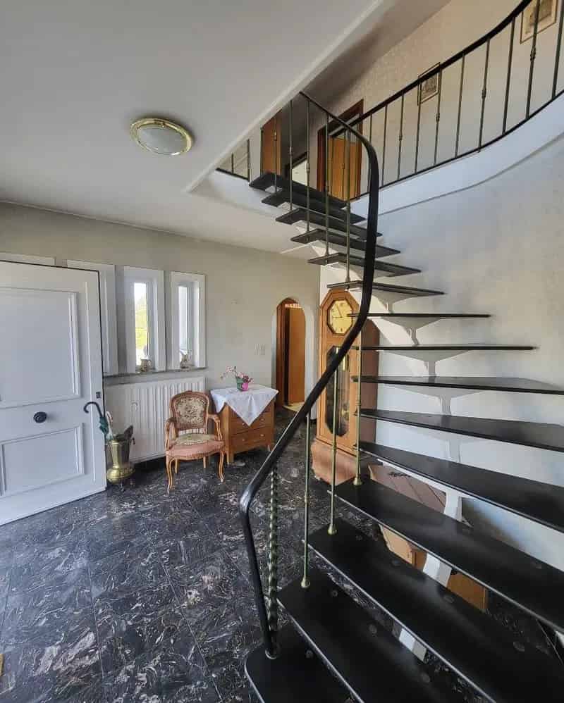 Statig gelegen villa