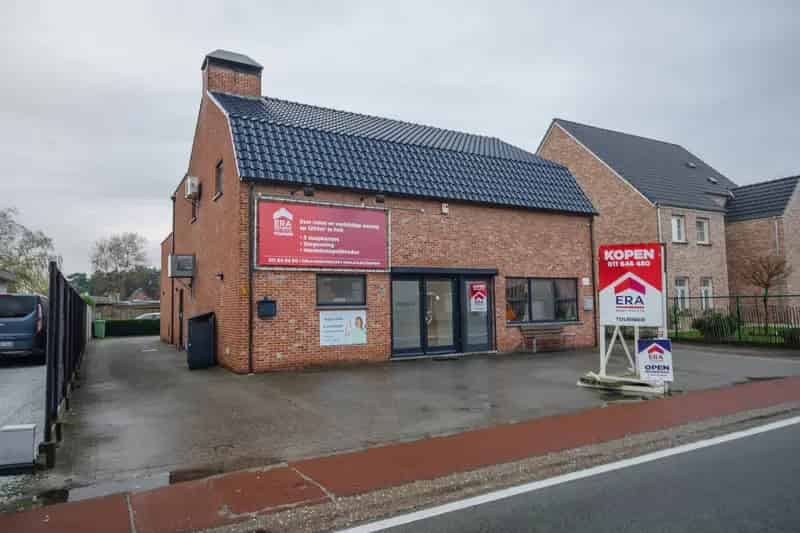 Huis te Koop Pelt 331m² 5 slaapkamers Grote Kavel