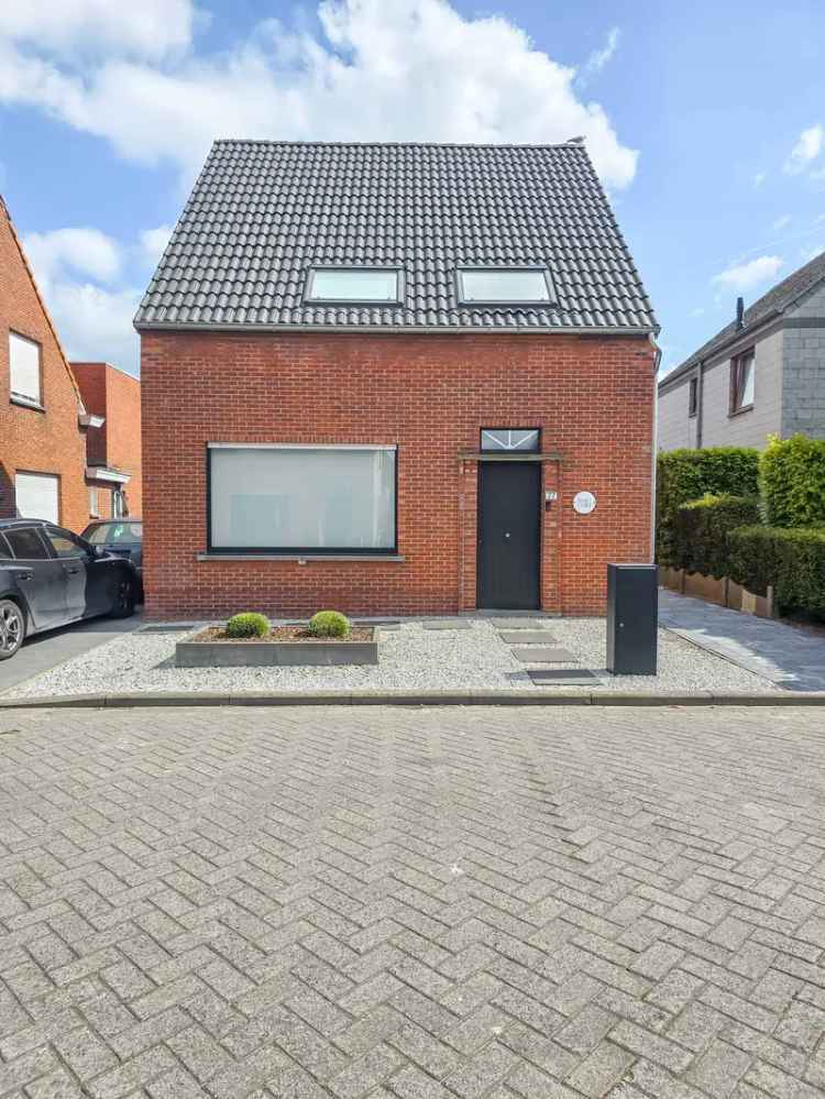 Huis te koop Rijkevorsel: 3 slaapkamers, moderne badkamer, grote tuin