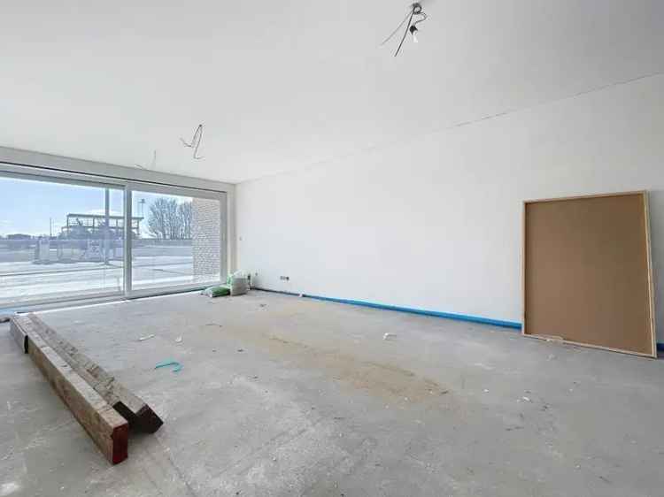 Appartement te koop 2 slaapkamers gelijkvloers terras tuintje