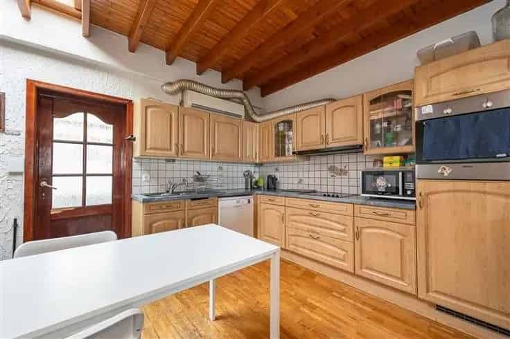 Rijwoning te Koop in Merksem - 2 slaapkamers
