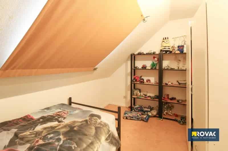 Rijwoning met terras en garage mogelijkheid