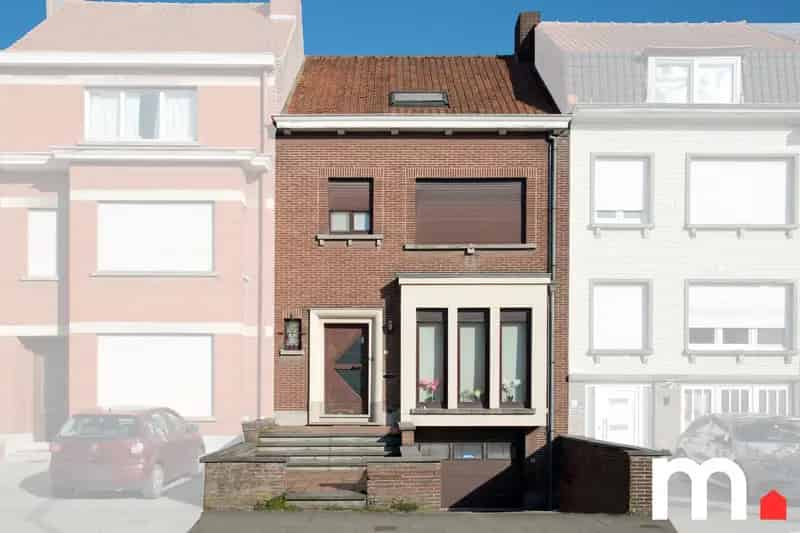 Huis te koop Kortrijk: Ruime woning 292m²