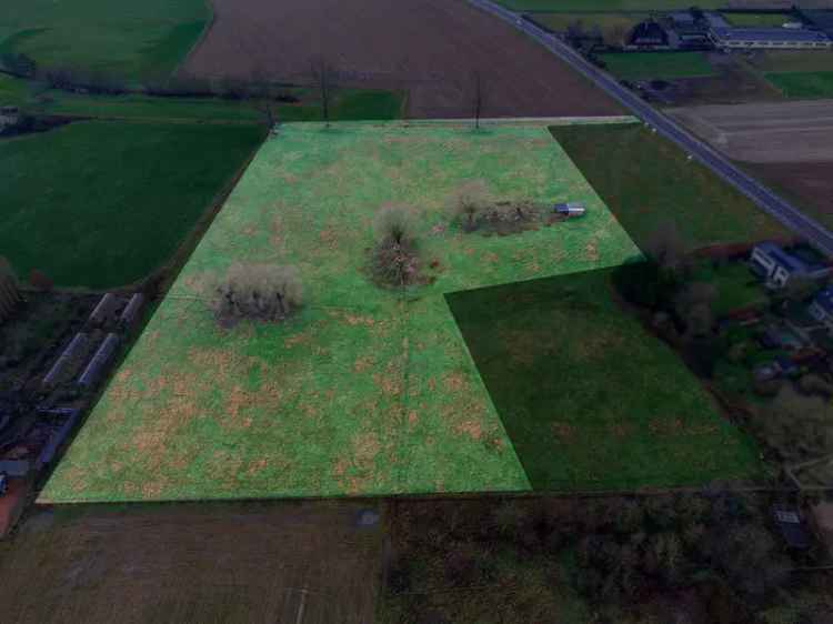 2 percelen landbouwgrond (weide) met oppervlakte van 2ha