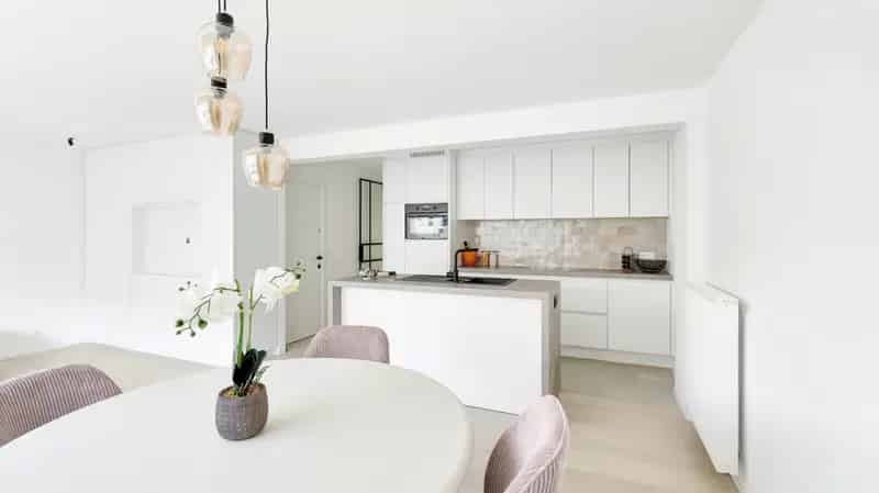 Appartement te koop Heist 2 slaapkamers gerenoveerd