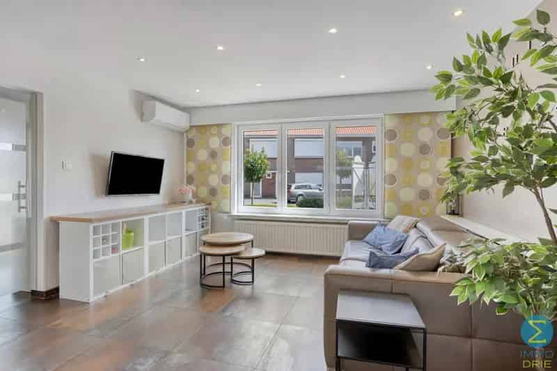 Gerenoveerde Hoekwoning 3 Slaapkamers Garage Tuin