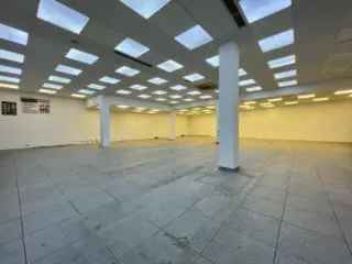 Handelspand te Huur Wavre 230m²