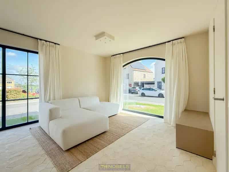 Luxe Halfopen Woning te Oosterzele 3 slaapkamers 2 badkamers