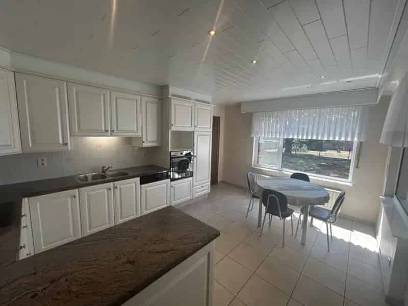 Huis te koop Dessel: Instapklare woning met tuin en garage