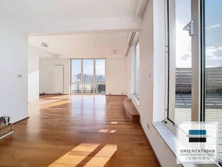 Penthouse Te Koop: Luxe Duplex met Jacuzzi en 2 Terrassen