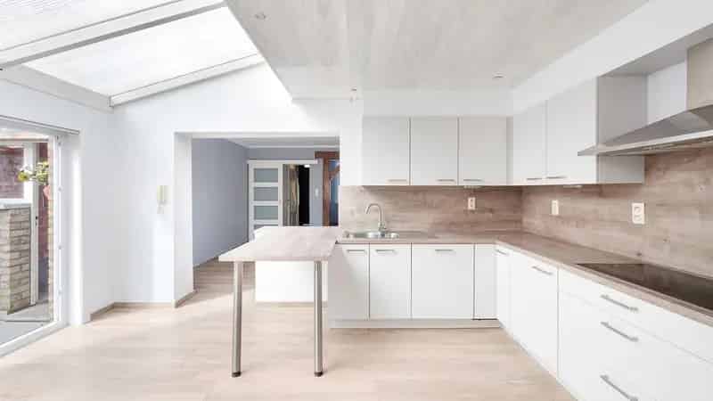 Huis te huur Zeebrugge: 3 slaapkamers, garage en atelier