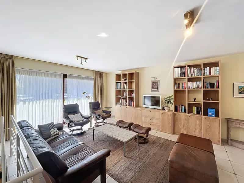 Appartement te koop Dilbeek: 2 slaapkamers, polyvalente ruimte en garage