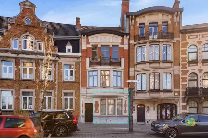 Centraal gelegen kantoor in gerenoveerd herenhuis