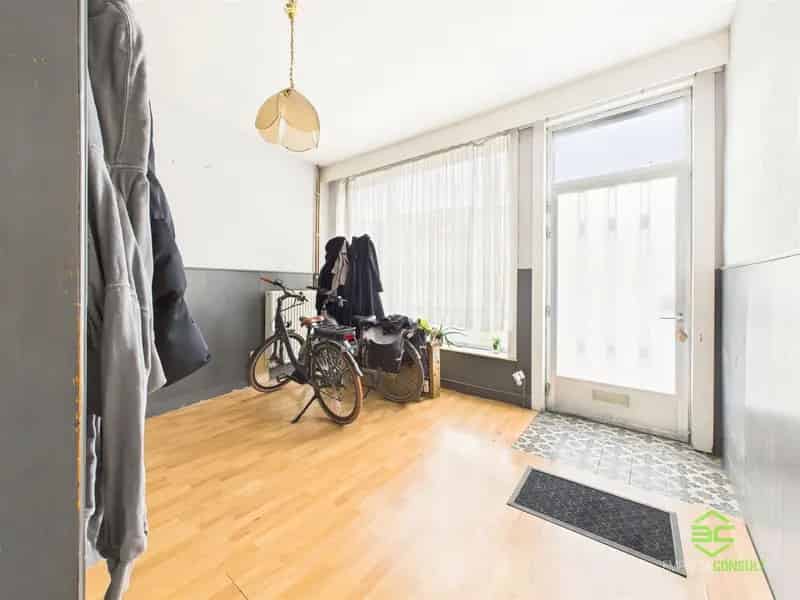 Ruime Stadswoning Tongeren 5 Slpk 2 Badk Te Renoveren