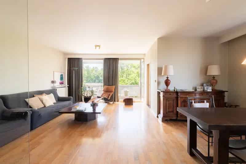 Ruim appartement 3 slaapkamers 2 terrassen te koop