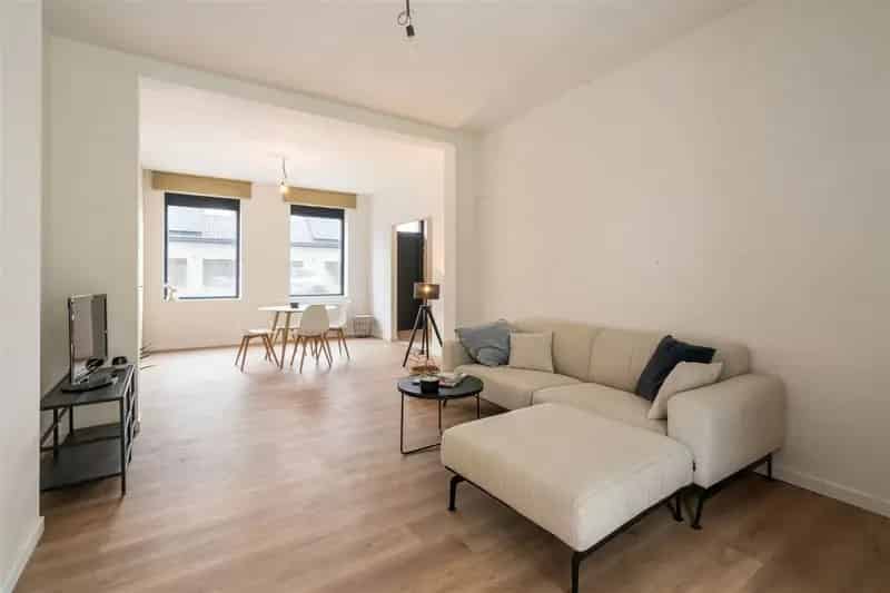 Gerenoveerde gezinswoning 4 slaapkamers EPC B Beveren Leie