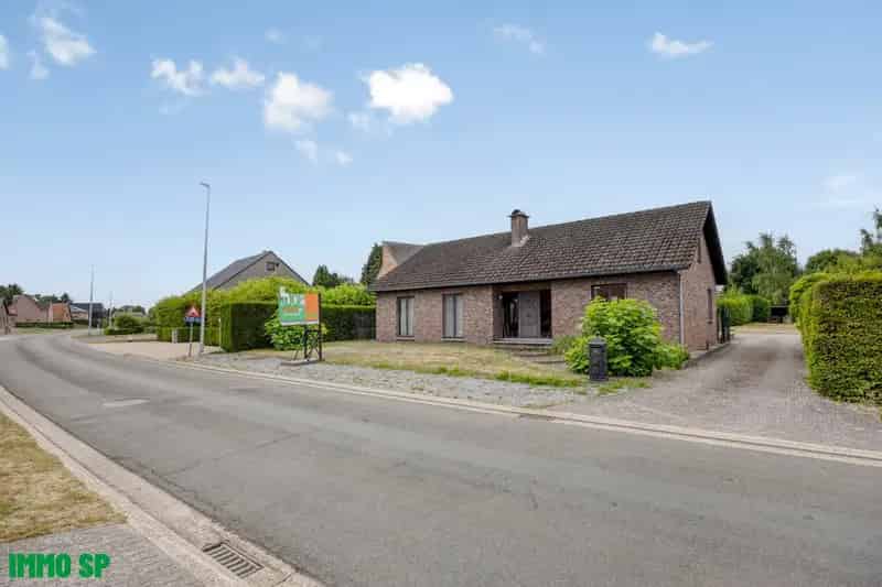Huis te koop 4 slaapkamers tuin weiland Stokrooie