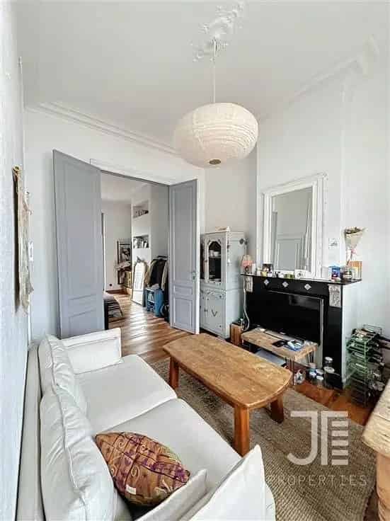 Appartement Te Koop 1 slaapkamer 50m2 Zonnig Terras Nabij Winkels Openbaar Vervoer