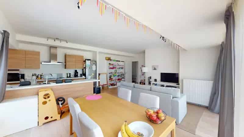 Appartement te Schaerbeek - 2 slaapkamers - Tuin 110m2
